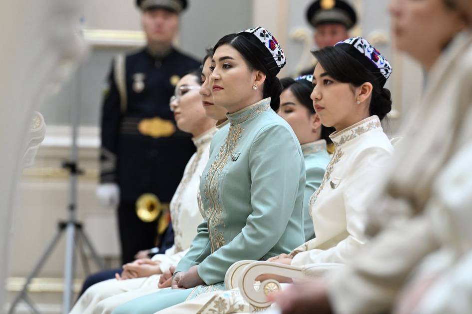 Топ 300 олийгоҳлар билан қўшма магистратурада ўқиётган қизлар контрактини давлат тўлайди